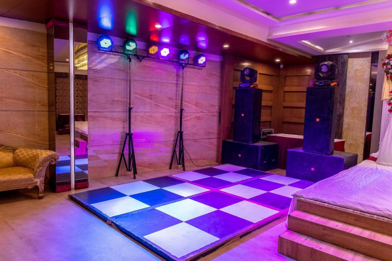 Dng The Grand Hotel Κανπούρ Εξωτερικό φωτογραφία
